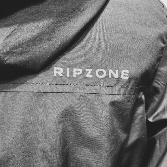 Reversible Windbreaker/Rain jacket for Ladies - Picture 11 of 11